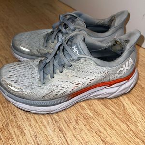 hoka clifton 8 size 7.5